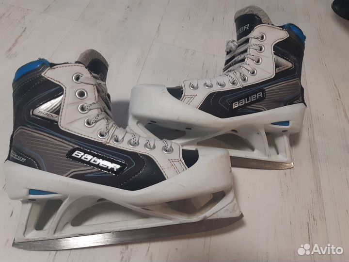 Вратарские хоккейные коньки bauer JR