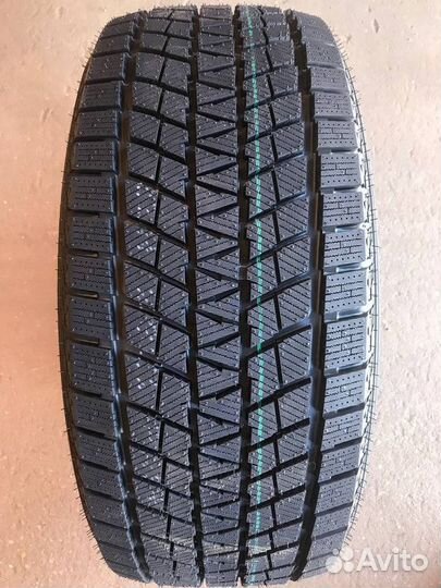 Kapsen IceMax RW501 215/50 R17