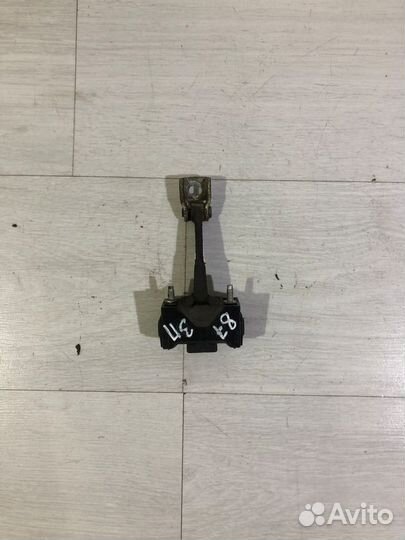 Ограничитель двери зад прав LADA vesta 1.6 мт седа