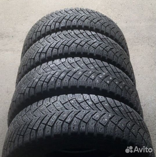 Michelin X-Ice North 4 205/55 R16