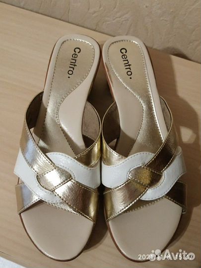 Шлепанцы, босоножки