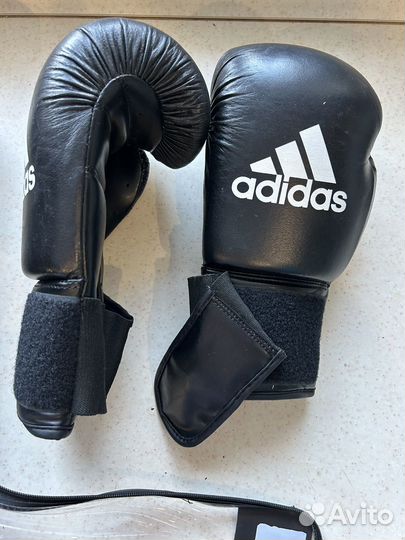 Боксерские перчатки 14 oz adidas