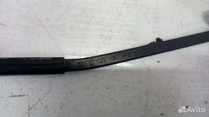 Поводок дворников Volkswagen Golf 4