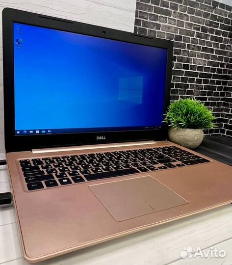 Ноутбук Dell P75F