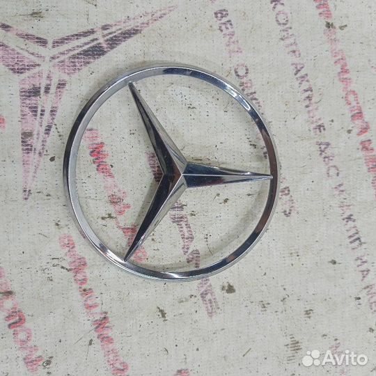 Эмблема Mercedes E-Class W210