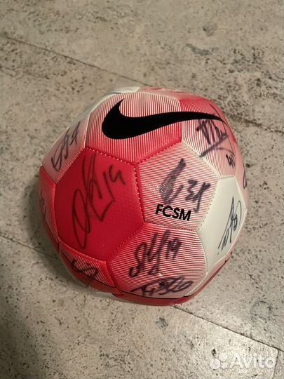 Мяч с автографами Ф.К. Спартак Москва