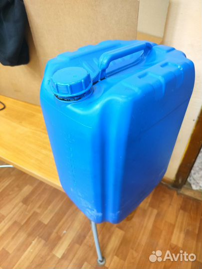 Канистра 20 литров бу