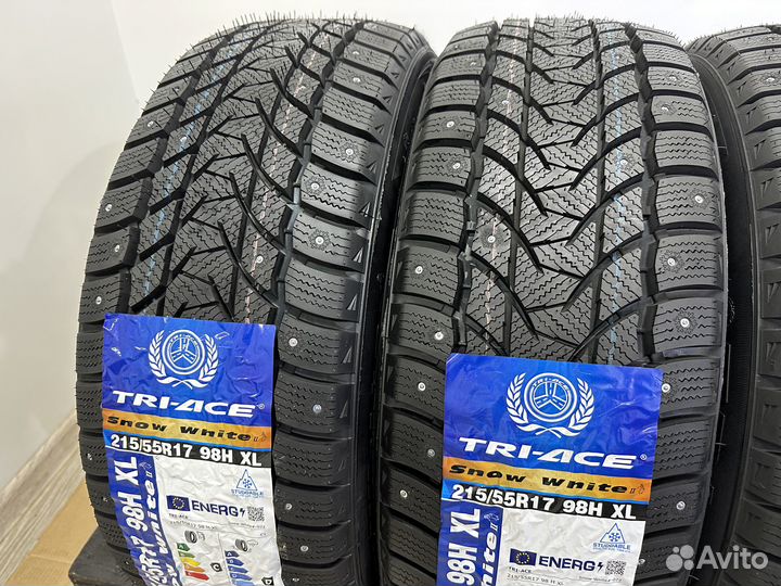 Tri Ace Snow White II Stud 215/55 R17 98H