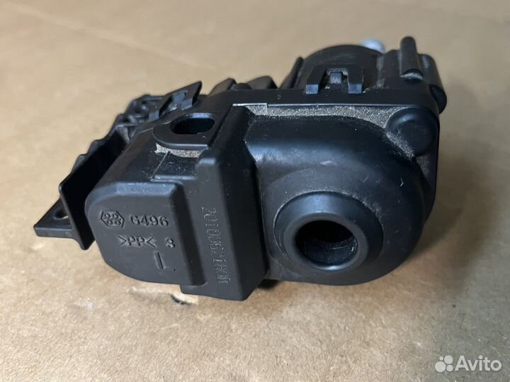 Моторчик левый зеркала Toyota Camry 70