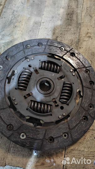 Сцепление Ларгус