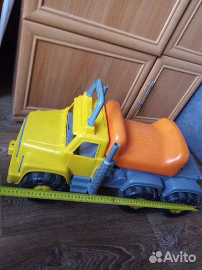 Машина грузовик беговел