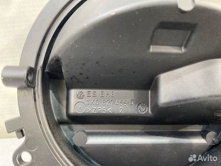 Ручка багажника Volkswagen Golf MK5 caxa 2007