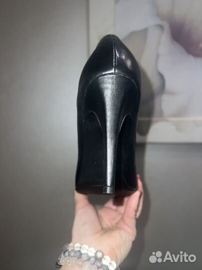 Туфли новые натуральная кожа 39