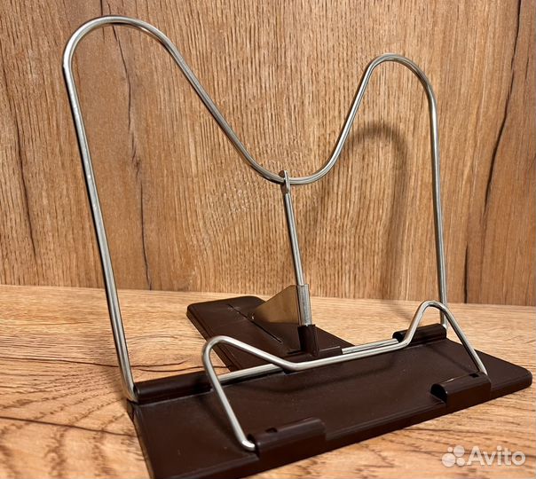 Подставка под учебник