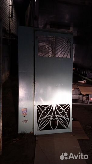 Железная металлическая дверь бу