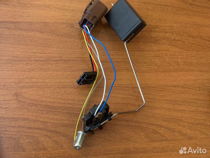 Датчик уровня топлива lacetti