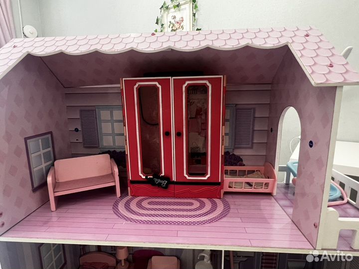 Кукольный домик для Барби с мебелью