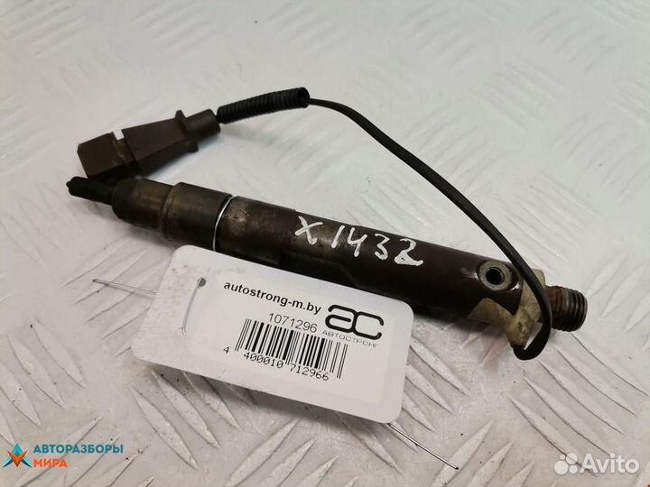 Форсунка Volkswagen Golf 3 1998 028130202Q