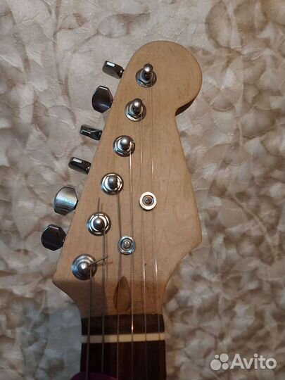 Продается электро гитара