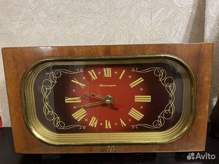 Настольные часы Янтарь ретро СССР