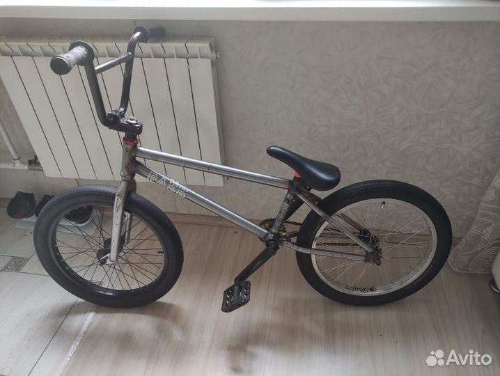 Велосипед BMX кастом(шлем, доп запчасти в подарок)