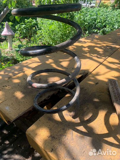 Пружина амортизатора