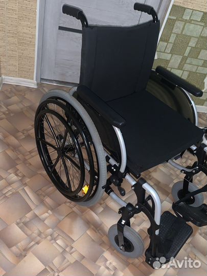 Коляска инвалидная уличная