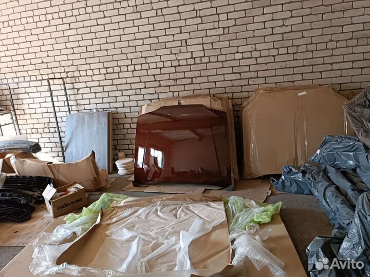 Капот ваз 2114 цвет темно - вишневый портвейн