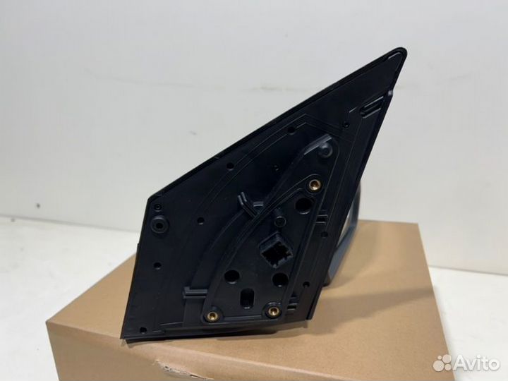 Боковое зеркало (электрическое) заднее правое