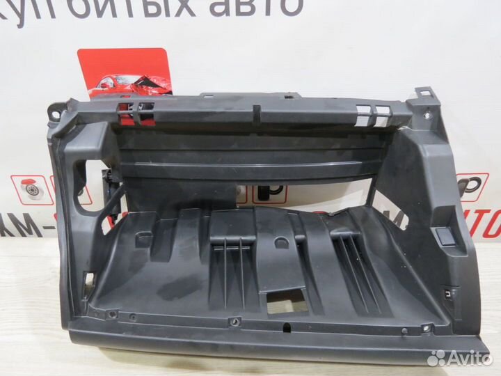 Бардачок Toyota Camry v40