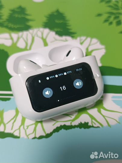 Беспроводные наушники с сенсорным экраном