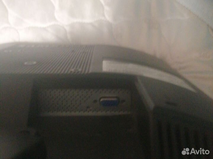 Монитор Samsung syncmaster 720n