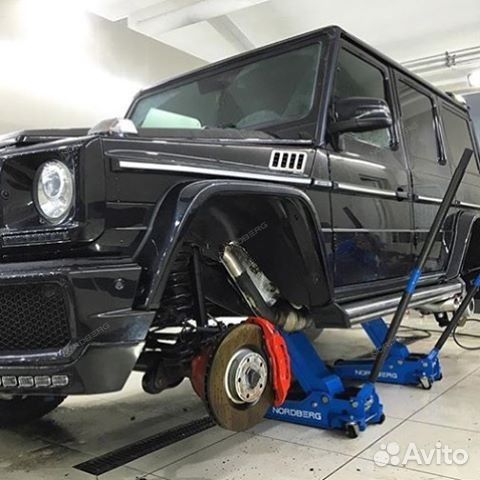 Домкрат подкатной