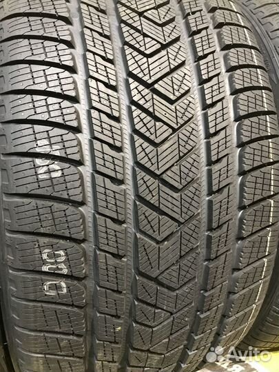 Pirelli Scorpion Winter 315/40 R21 и 275/45 R21 111V