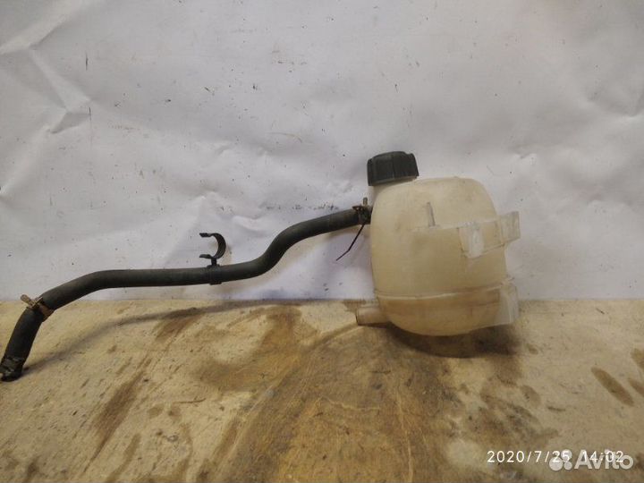 Бачок расширительный LADA Largus K7M 2015