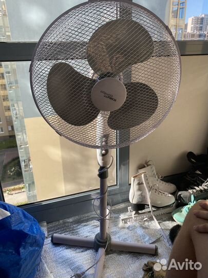 Вентилятор напольный scarlett