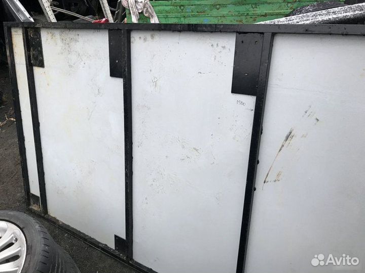 Дверь распашная на фургон