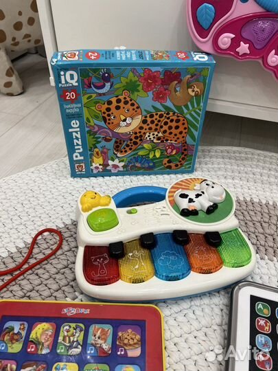 Игрушки музыкальные fisher price/ замок/пазлы