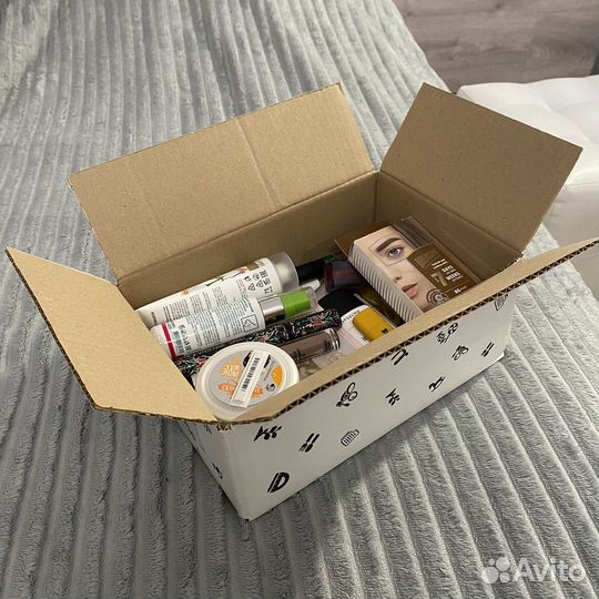 Набор косметики пакетом