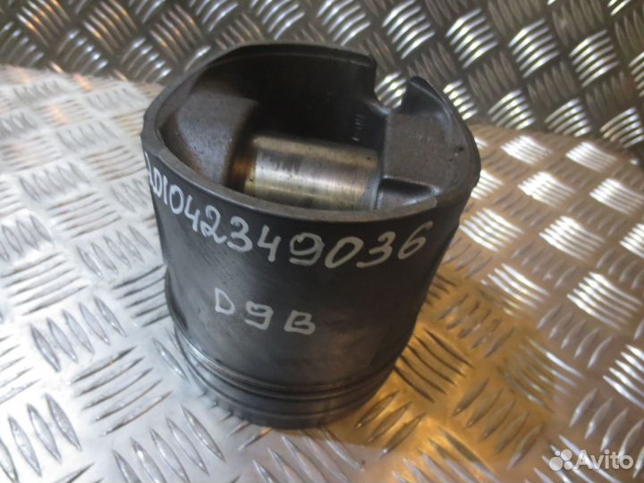 Поршень Volvo 20778879