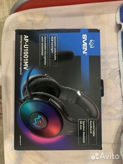 Проводные наушники с гарнитуром