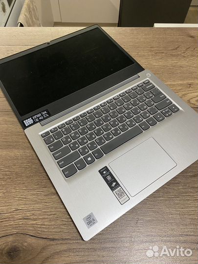 Ноутбук lenovo