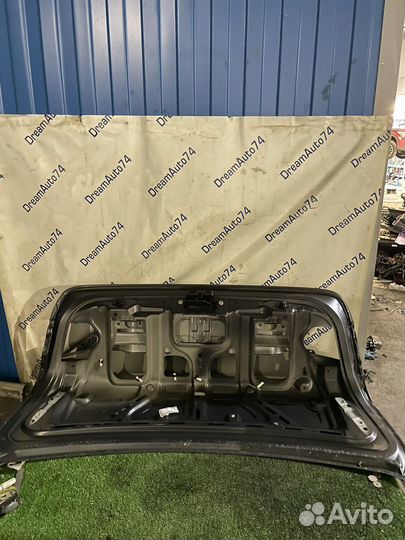 Крышка багажника Bmw F30