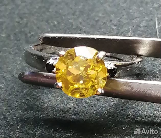 Кольцо насыщено желтый бриллиант 2.25 карат