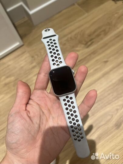 Часы apple watch se 40 mm 2020