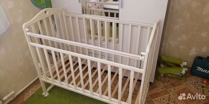 Детская кроватка