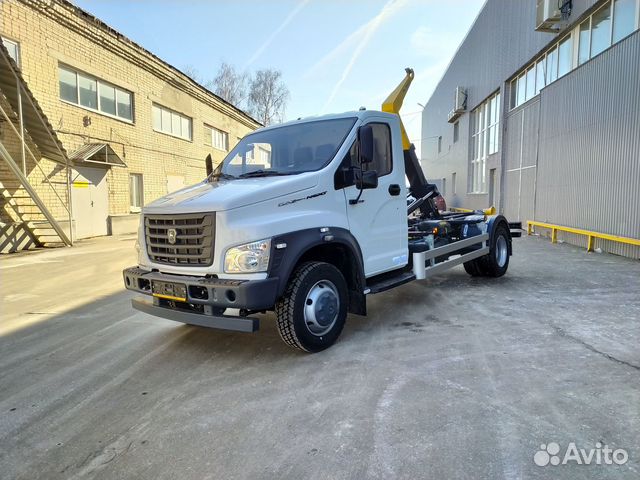 Газон Next Крюковой погрузчик (мультилифт)