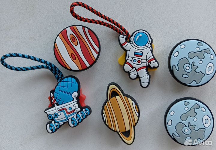 Монеты из пятер,Киндеры, скрепыши топ 5