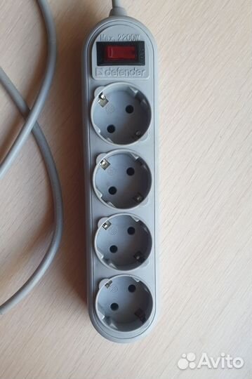 Удлинитель / Сетевой фильтр 4 розетки 1,5 м