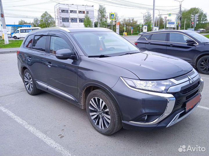 Mitsubishi Outlander 2.0 CVT, 2021, 67 000 км